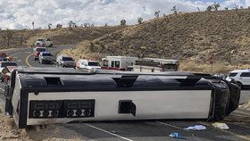 Turista zemřel při nehodě autobusu, který mířil do Grand Canyonu