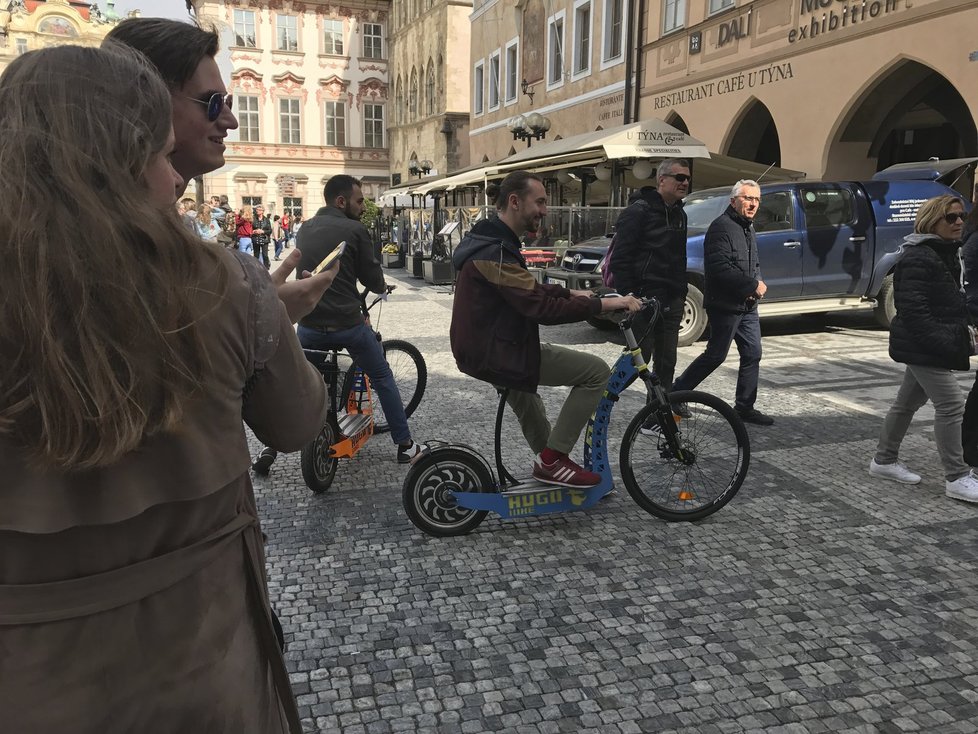 Cyklisty zatím časové omezení od 10 do 17 hodin v centru Prahy neomezuje.