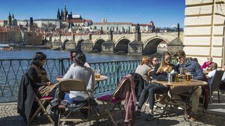 V Česku přibývá ubytovaných turistů. Jejich počet stoupl na sedm milionů