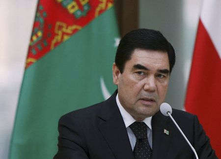 Při prezidentských volbách v Turkmenistánu potřetí zvítězil Gurbanguli Berdymuhamedov.