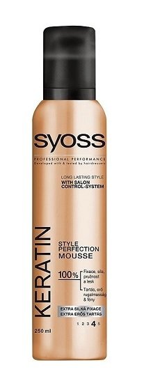 Syoss Keratin Hair Perfection, pěnové tužidlo, 99 Kč, koupíte v síti drogerií