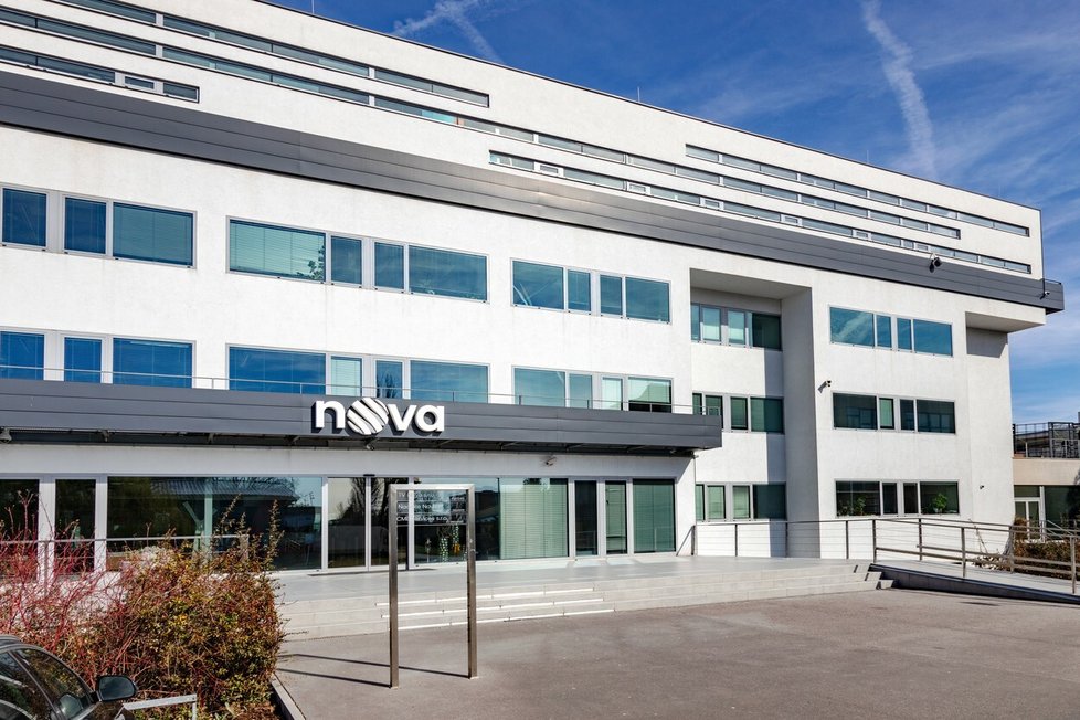 Změnila se i televizní budova TV Nova. Nyní je na pražském Barrandově