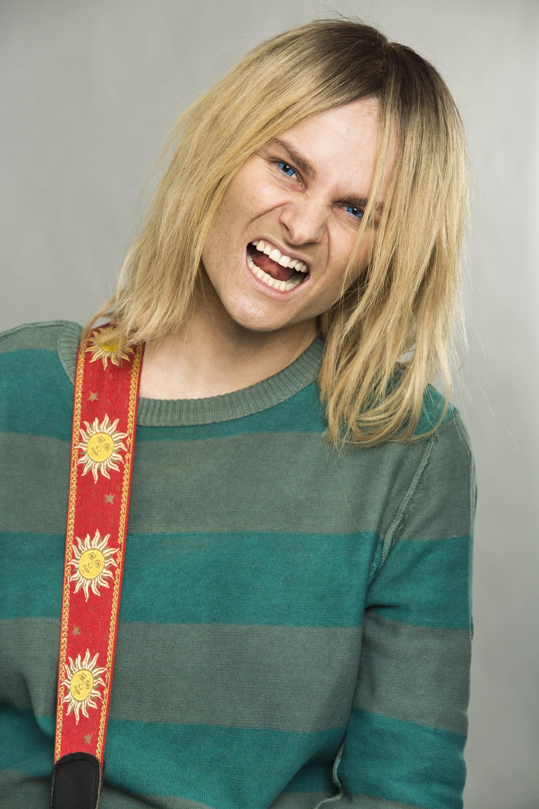 Iva Pazderková (36) coby Kurt Cobain.