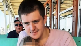 Okupant Konstantin se své matce chlubil naprosto brutálním mučením, kdy Ukrajincům dokonce řezal do penisu!