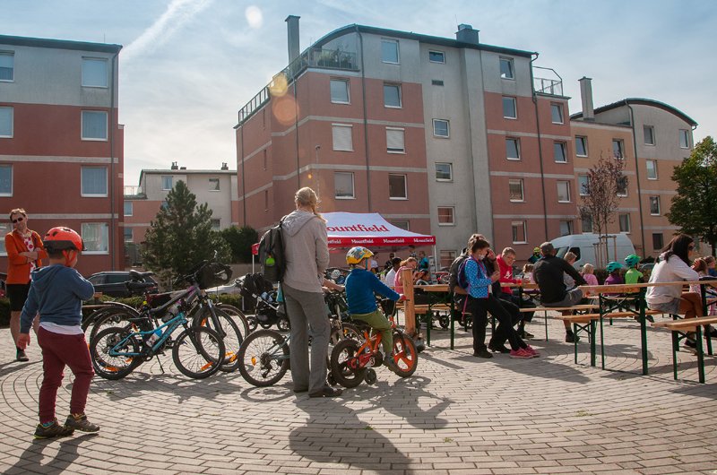 Hlavní město se opět zapojilo do Evropského týdne mobility. Od čtvrtka do příští středy budou po celém městě probíhat akce, které mají za cíl přesvědčit lidi, aby z aut přesedlali na více udržitelné formy dopravy.