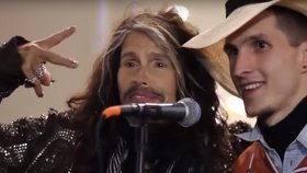 Steven Tyler překvapil mladého muzikanta.