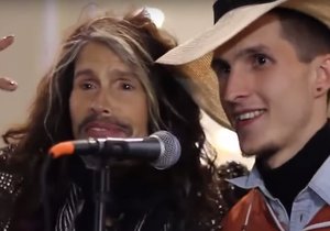 Steven Tyler překvapil mladého muzikanta.