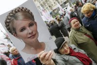 Pád vlády na Ukrajině: Tymošenková je na svobodě!