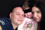 Soud poslal za mříže na deset let bývalého kameramana Lukáše Solčanského (29) za týrání malé holčičky Veroniky (4), dcery své družky Barbory.