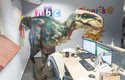 Živý dinosaurus Valentýn v redakci ABC