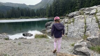 Cestování s dětmi: kolem tyrkysového jezera Obernberger See