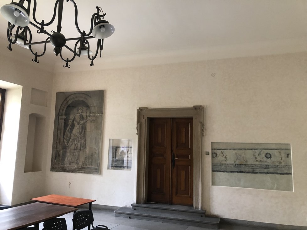 Michnův palách známější pod novějším názvem Tyršův dům ukrývá zajímavé interiéry