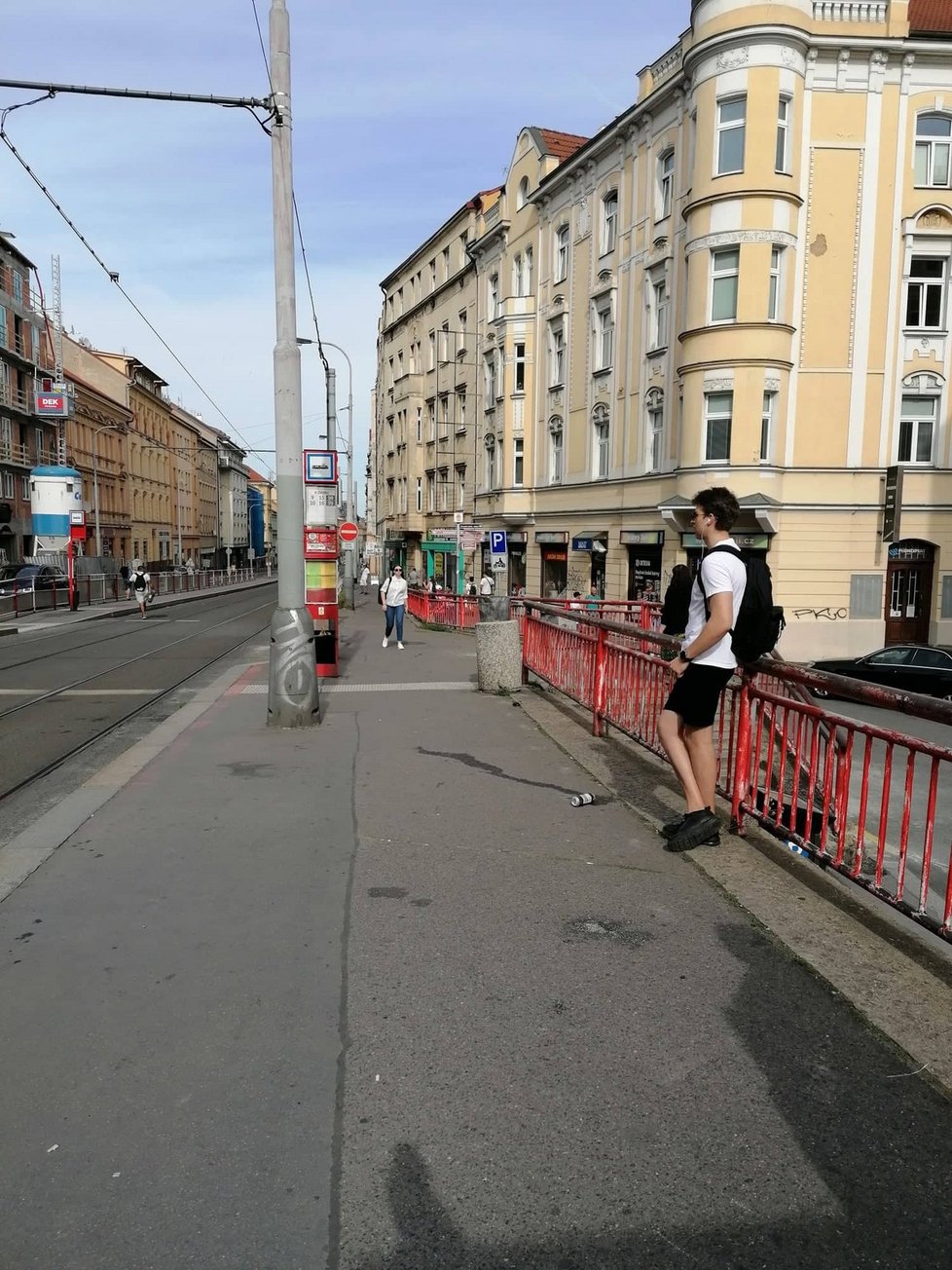 Okolí zastávky U Zvonu by se mělo brzy proměnit. Zmizí i nedaleké kontaktní centrum