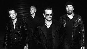 U2 jsou sobci a ničí hudbu! brečí hudební firmy. Není to náhodou naopak?!