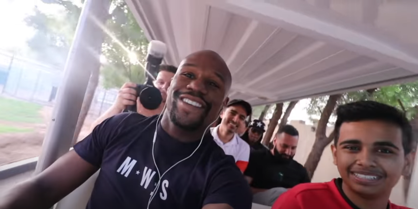 Pohádkově bohatý influencer Rashed Belhasa vyzve 20. února k boji Floyda Mayweathera.