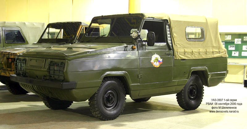 UAZ-3907