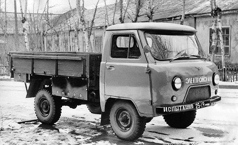 UAZ 452