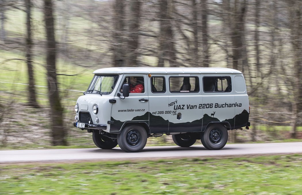 UAZ 2206 Buchanka