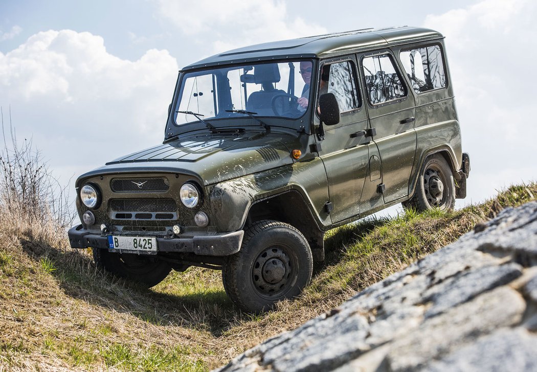 UAZ Hunter