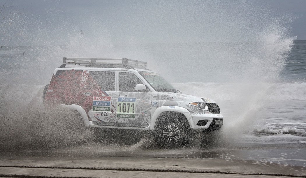 UAZ Patriot na Dakar 2015