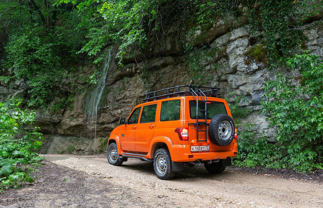 UAZ Patriot expediční