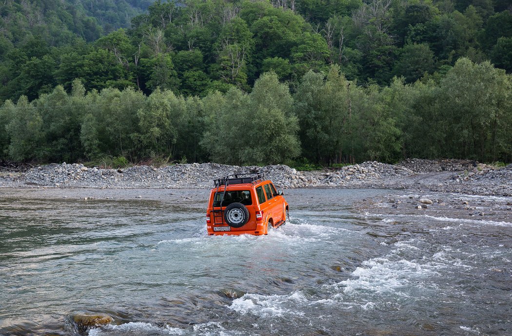 UAZ Patriot expediční