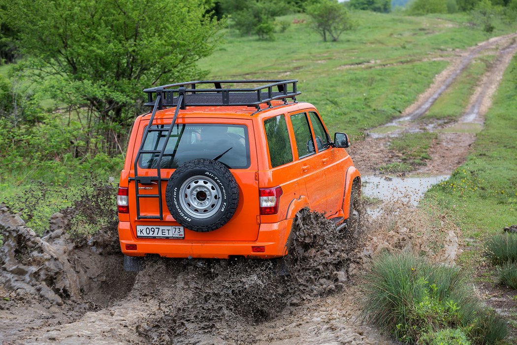 UAZ Patriot expediční