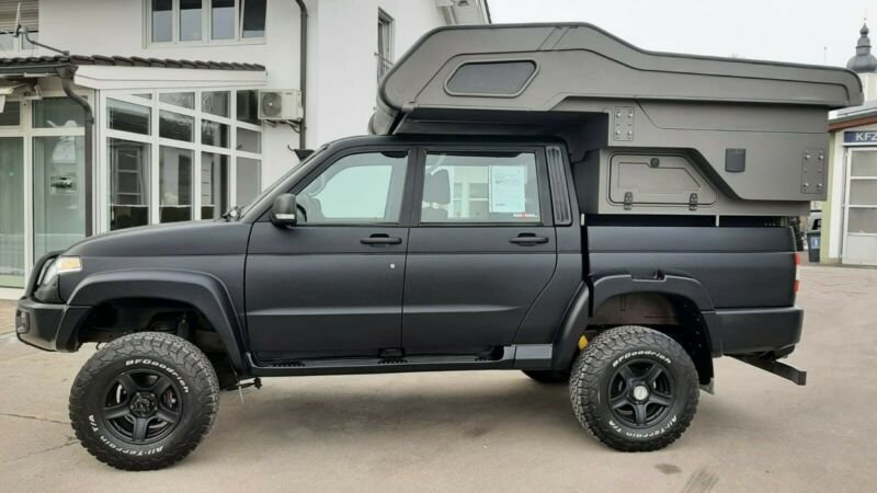 UAZ Pickup