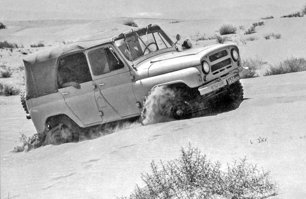 UAZ 469B