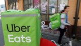 Uber v Česku končí s rozvozem jídla. Společnost opouští i Ukrajinu a Rumunsko