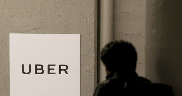 Uber tajil zcizení dat o 57 milionech zákazníků a řidičů. Hackerům zaplatil přes 2 miliony za mlčení