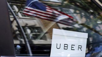 Navzdory příjmům alternativní taxislužba Uber prohloubila ztrátu