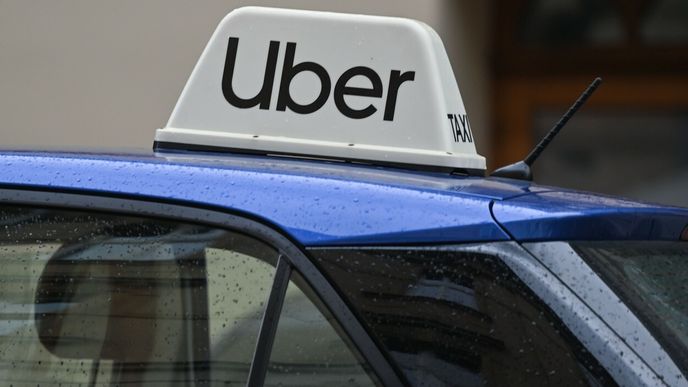 Uber čelí rozsáhlému hackerskému útoku