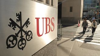 Největší švýcarská banka hrozí kvůli regulacím odchodem ze Švýcarska Největší švýcarská banka hrozí kvůli regulacím odchodem ze Švýcarska