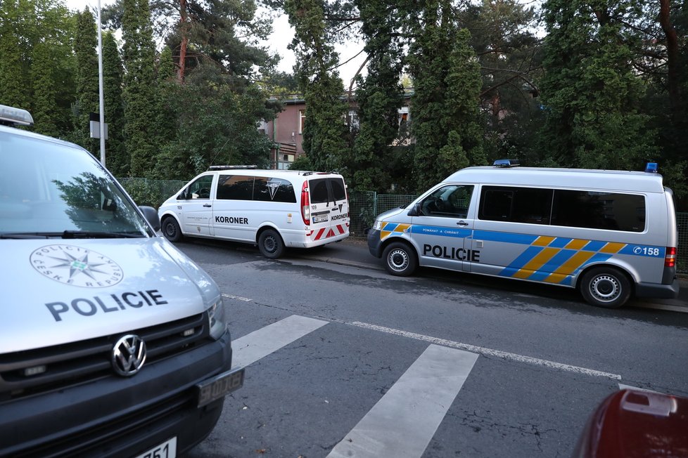 Pražská policie prošetřuje úmrtí osoby na ubytovně ve Štěchovické ulici ve Strašnicích.