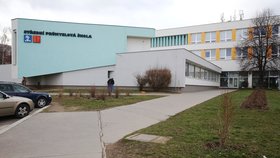 Střední škola průmyslová ve Strašnicích.