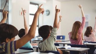 Musíme se rozhodnout, které děti nepustíme do školy, píše učitelka ministru školství Plagovi