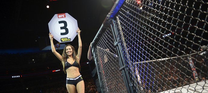 UFC je sexy, o čemž se v sobotu přesvědčila poprvé v historii i Praha