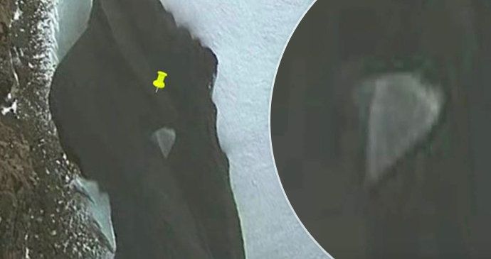 Podivný útvar na Google Earth: Vznáší se nad Antarktidou UFO?