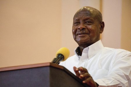 Ugandský prezident Yoweri Museveni na rozdíl od poslance Onesimuse Twinamasika násilí na ženách neschvaluje.