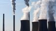 Zdražování povolenek znamená dodatečné náklady pro řadu průmyslových podniků, což může urychlit odchod od uhlí.