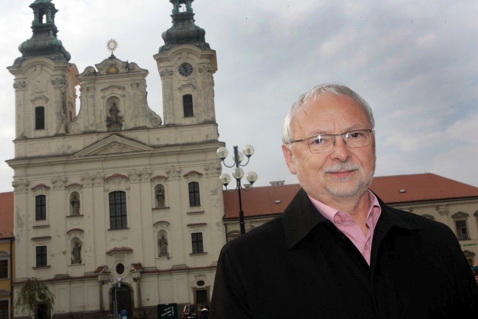 Ve věku 68 let zemřel bývalý starosta Uherského hradiště Květoslav Tichavský.