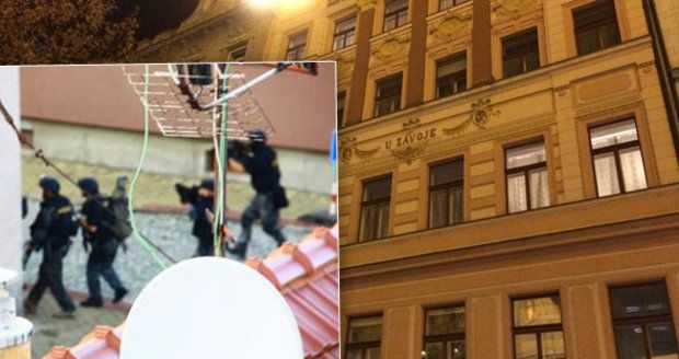 Střelba v domě na Uherskohradišťsku: „Vyhrožoval nám, že nás postřílí,“ tvrdí sousedé