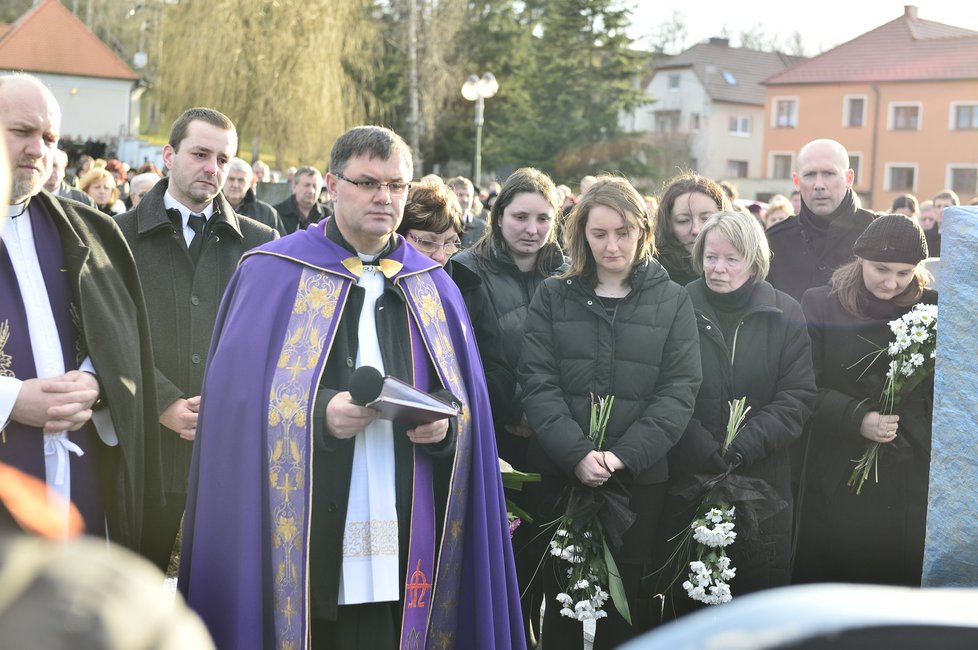 Rodina dnes pohřbila Václava Jančaříka