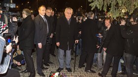 Prezident Zeman při pietní akci za oběti střelby v restauraci Družba v Uherském Brodě