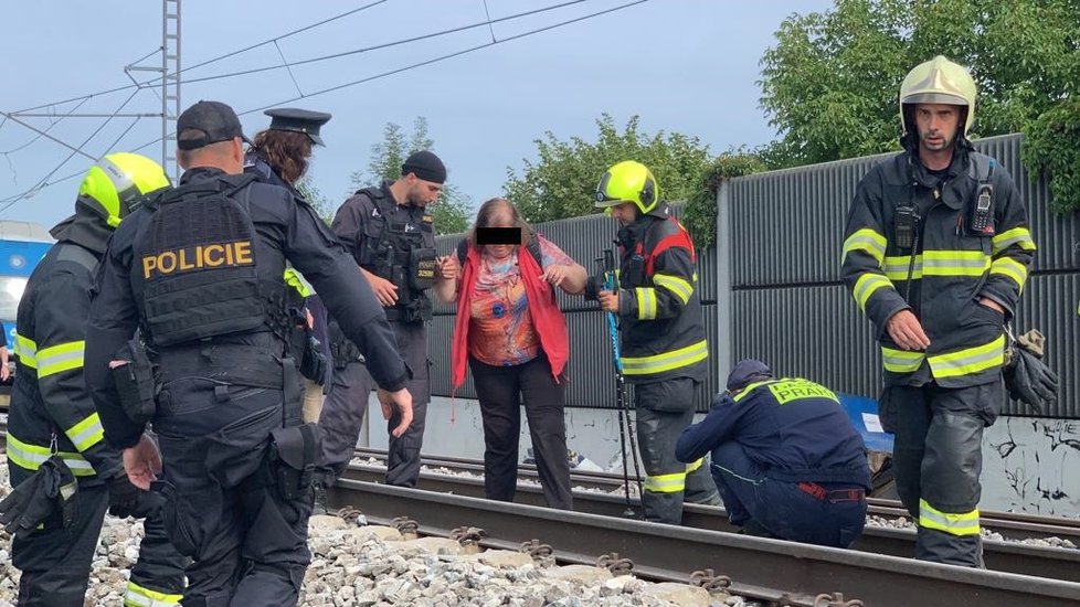 Nehoda vlaku a nákladního auta v Uhříněvsi, 6. září 2019