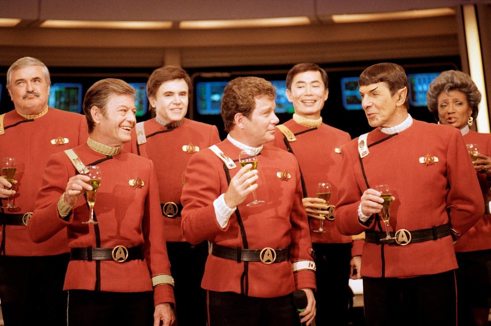 Nicholsovou v 70. letech proslavil Star Trek.