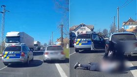 Policistům na Českolipsku ujížděl řidič.