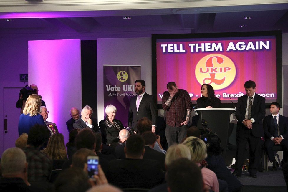 Tisková konference britské politické strany UKIP 18. 4. 2019