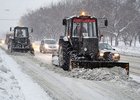 Se zimou v Rusku bojuje vše, co má motor. I tanky